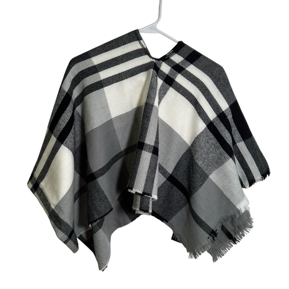 Womens Plaid Blanket Scarf Shawl White Black Gray Fringe One Size Pocket Acrylic